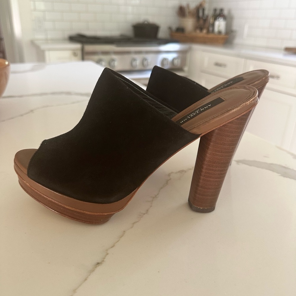 ANN TAYLOR Suede Leather Platform Heels